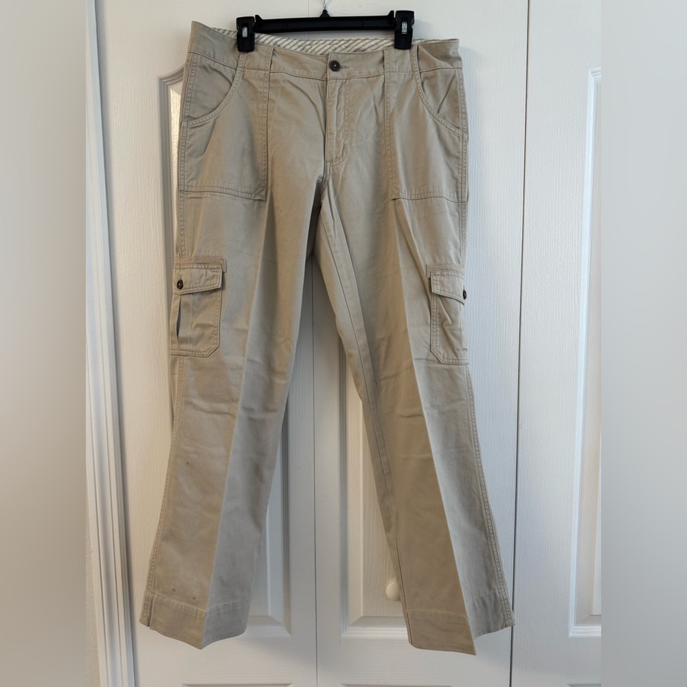 Carhartt Women's Tan Cargo Pants with Patch Pockets Size 12/32